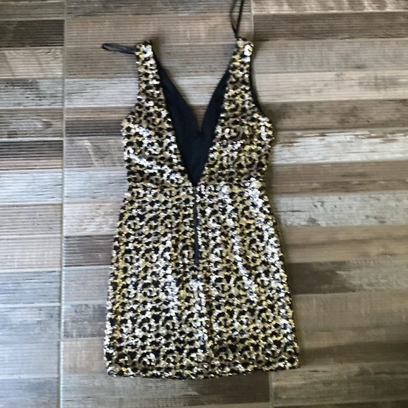 Windsor Gold and Black Sequin Mini Dress - Picture 3 of 6
